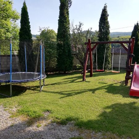 Olze Panzio Bed & Breakfast Erdobenye Exterior photo